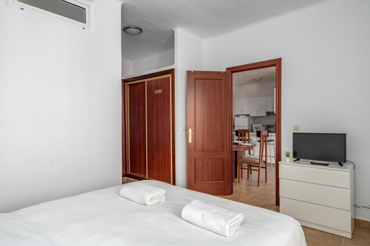 Spacious Flat In The Heart Of Torremolinos Ref 39 Apartment ภายนอก รูปภาพ
