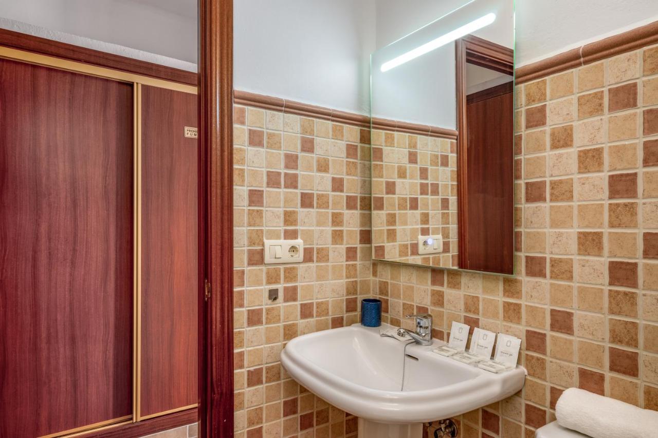 Spacious Flat In The Heart Of Torremolinos Ref 39 Apartment ภายนอก รูปภาพ
